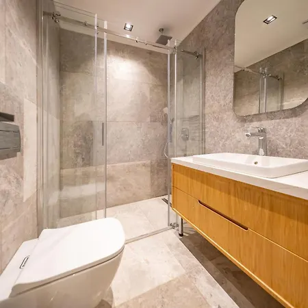 With Private Swimming Pool In *